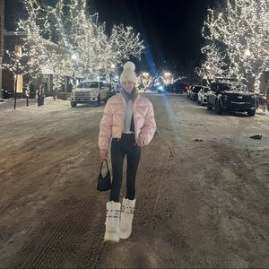 Meet your Posher, Ingrid